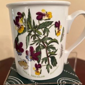 607. NWT VINTAGE PORTMEIRION BOTANIC GARDEN 1997 VIOLA TRI COLOR MUG